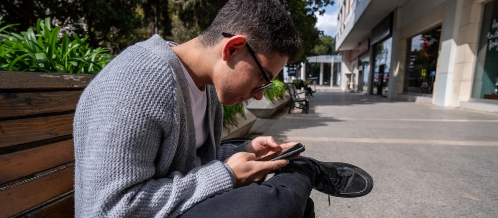 Tech Neck and Summer Slouching: What to Watch For and How to Feel Better with Sheddon’s Knowledge